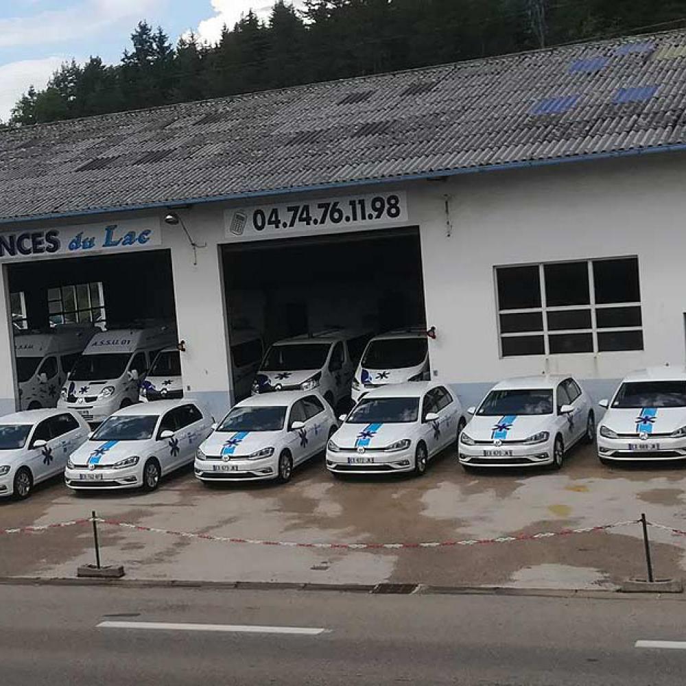 small_ambulances2 small_ambulances2